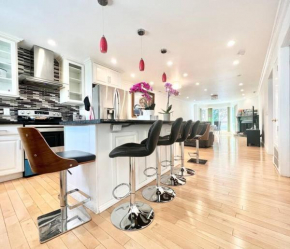 Bright Spacious 3bd/3bath Apt in the Heart of SF!